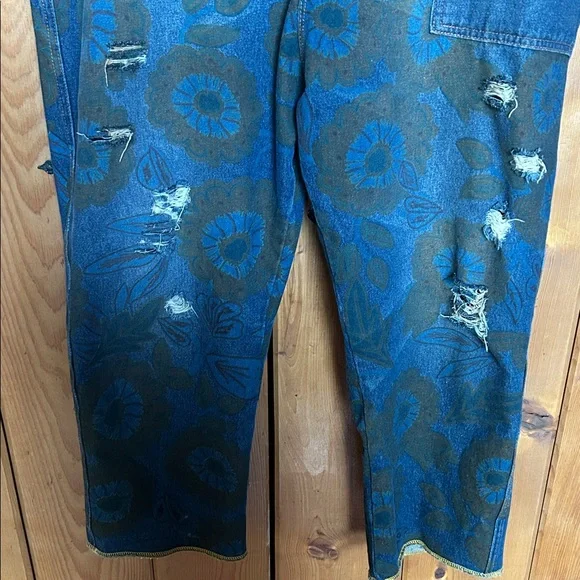 Oversized Distressed Floral Patterned Denim Overalls - Picture 4 of 7